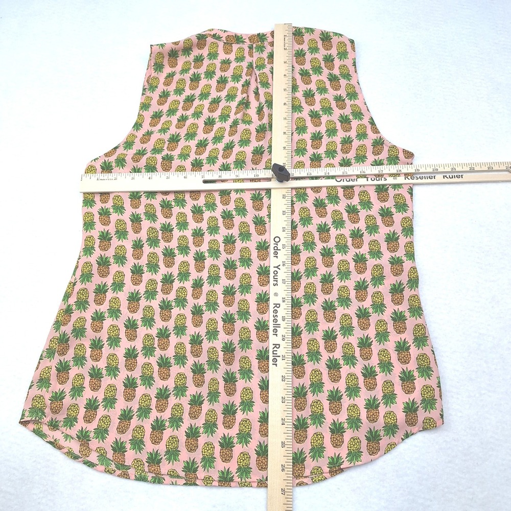 The Limited Blouse Womens Medium Pink Pineapple Print Sleeveless V-Neck Kitsch‎ - Picture 5 of 10